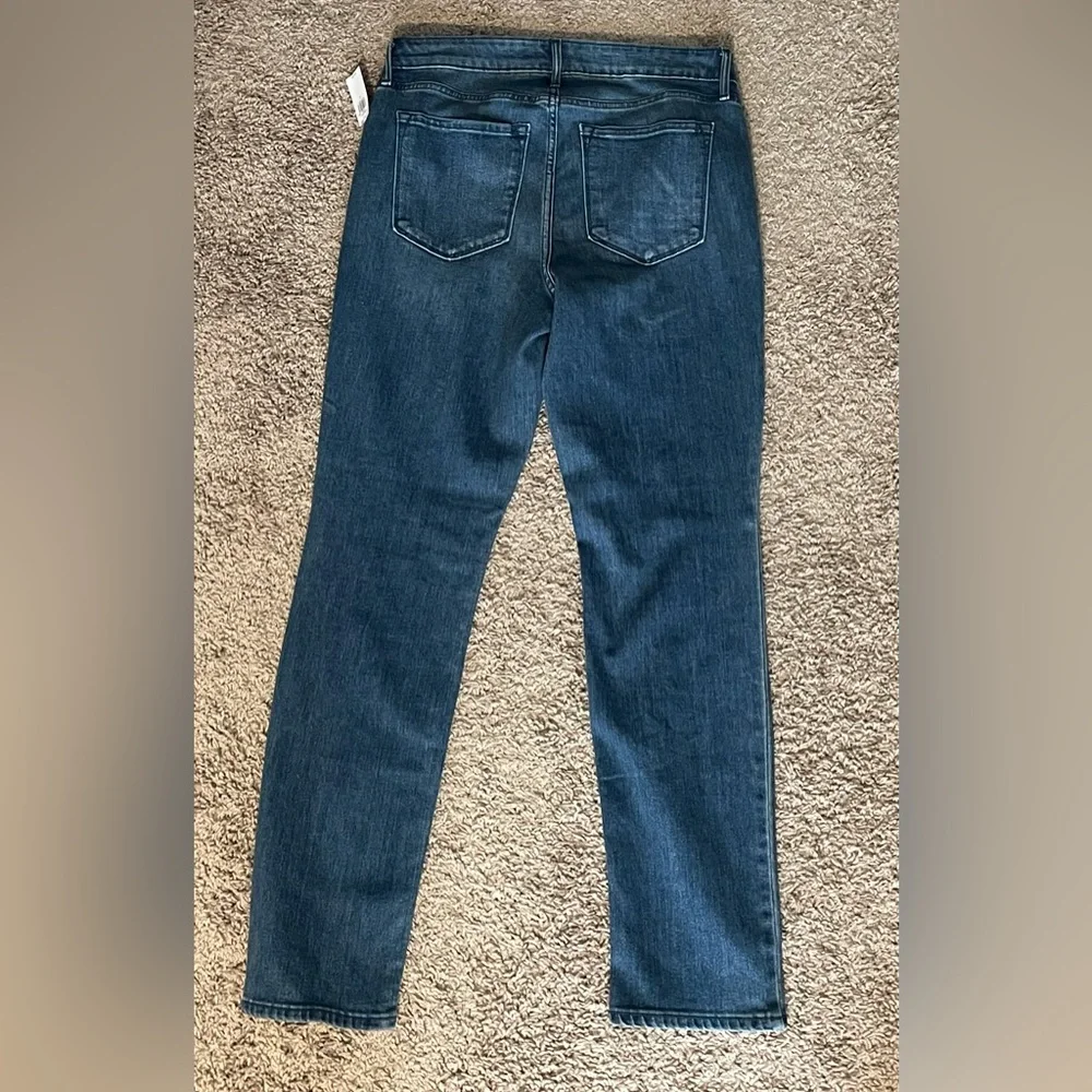 Old Navy High Rise Blue Jeans - Picture 4 of 5